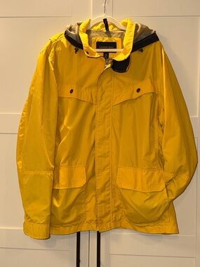 Lands' End Men's Yellow Hooded Raincoat